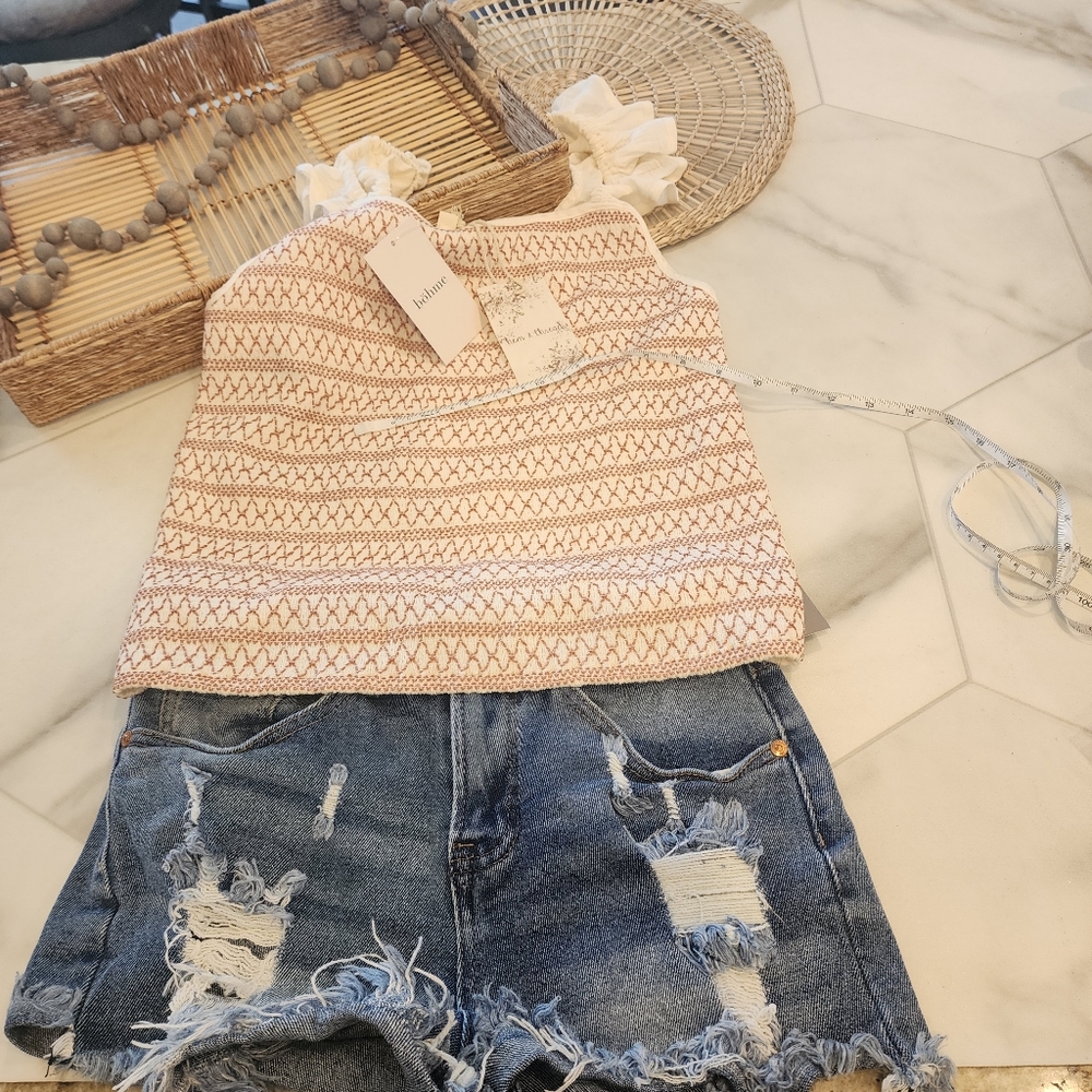 Almost famous, womens size 3, CUTEST fringed distressed denim short shortsπ©· - Picture 13 of 13